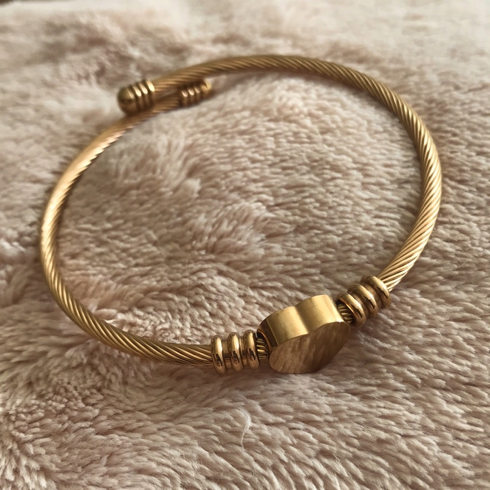 Rose gold bracelet